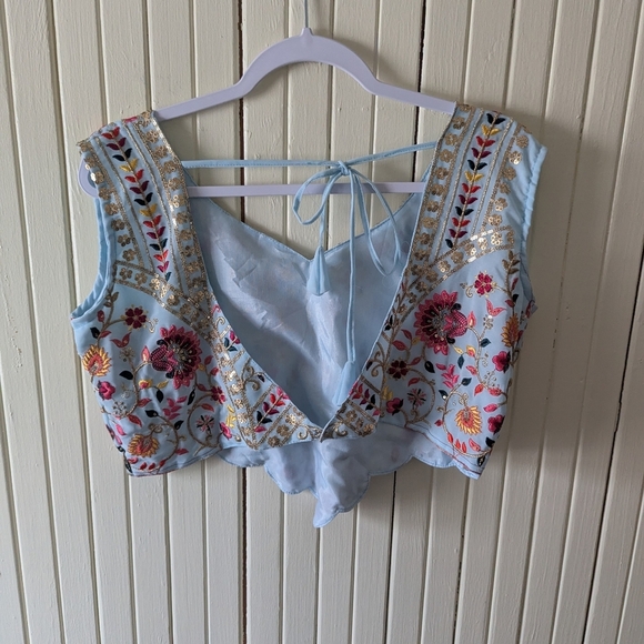 Embroidered Floral Cropped Tank Top Open Back Light Blue Size L - Picture 3 of 6